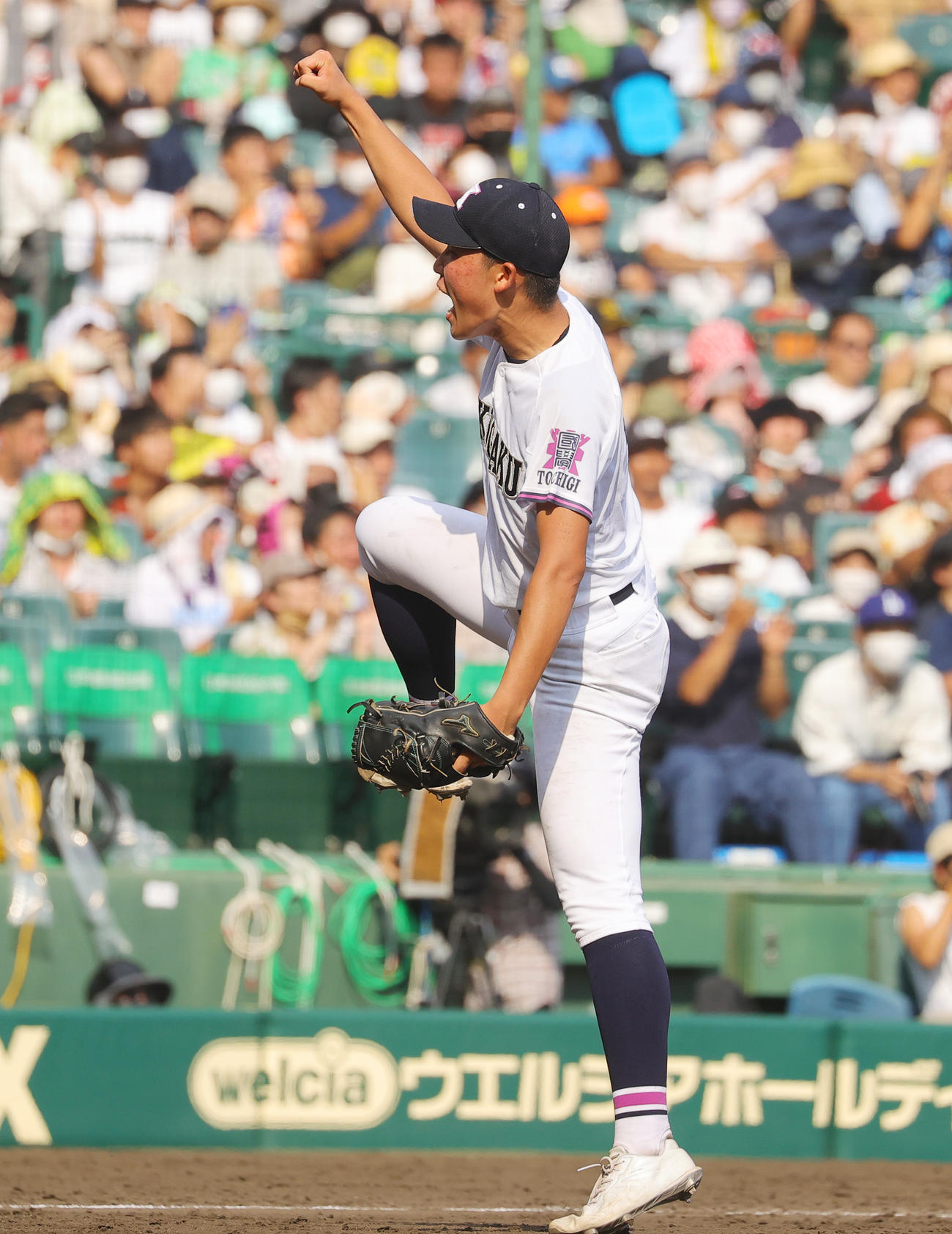 智弁和歌山に勝利しガッツポーズで喜ぶ国学院栃木・盛永智也（撮影・野上伸悟）