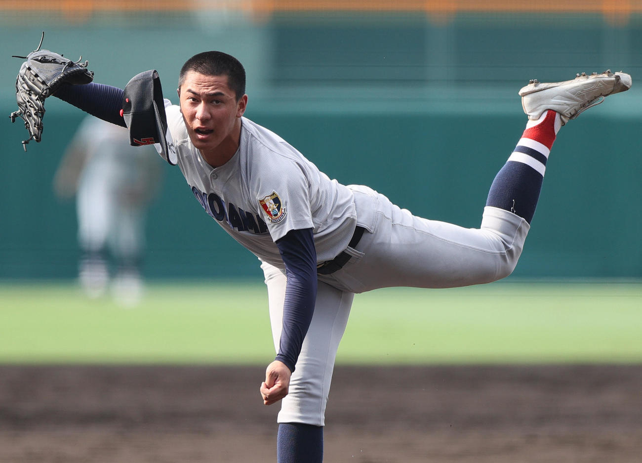 横浜対聖光学院　横浜先発の杉山（撮影・上山淳一）