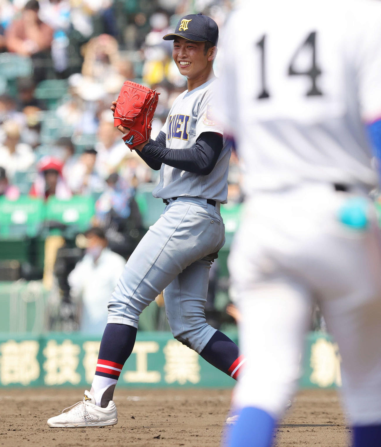 22年8月15日、明秀学園日立対仙台育英　勝利を喜ぶ仙台育英・高橋煌稀