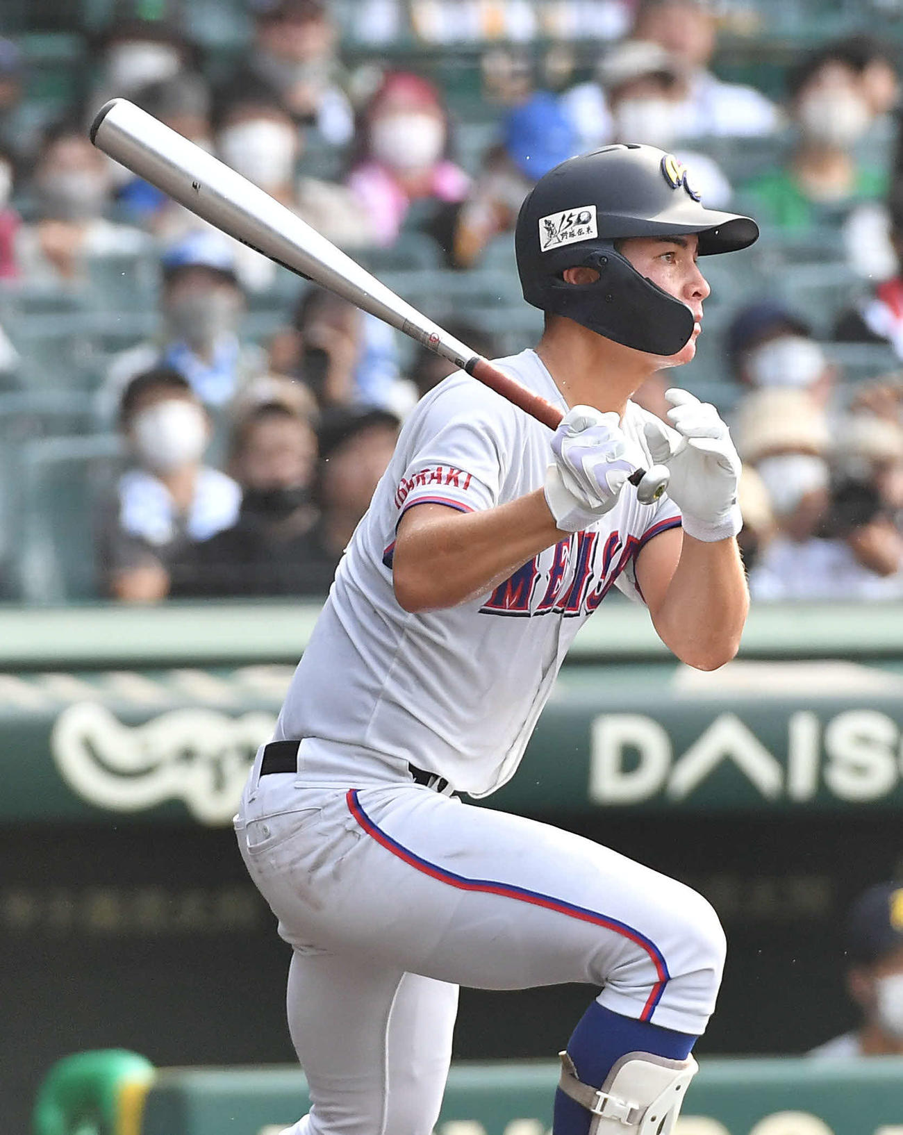 明秀日立対仙台育英　3回表明秀日立2死二塁、石川は右前適時打を放つ（撮影・岩下翔太）