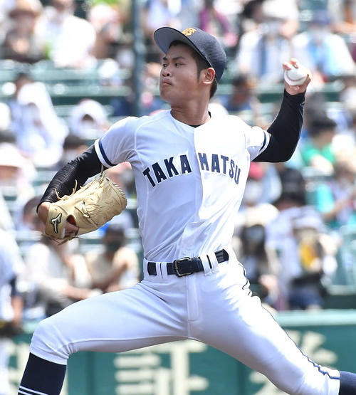 九州国際大付対高松商　高松商先発の渡辺和（撮影・岩下翔太）