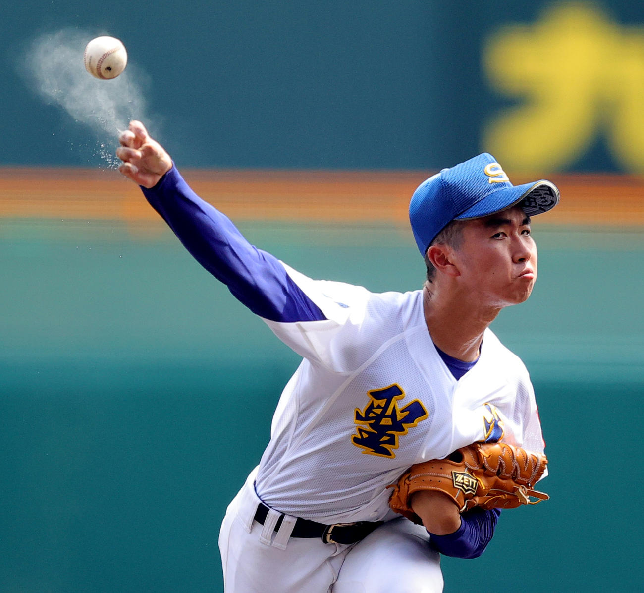 聖光学院対敦賀気比　力投する聖光学院先発の佐山（撮影・野上伸悟）