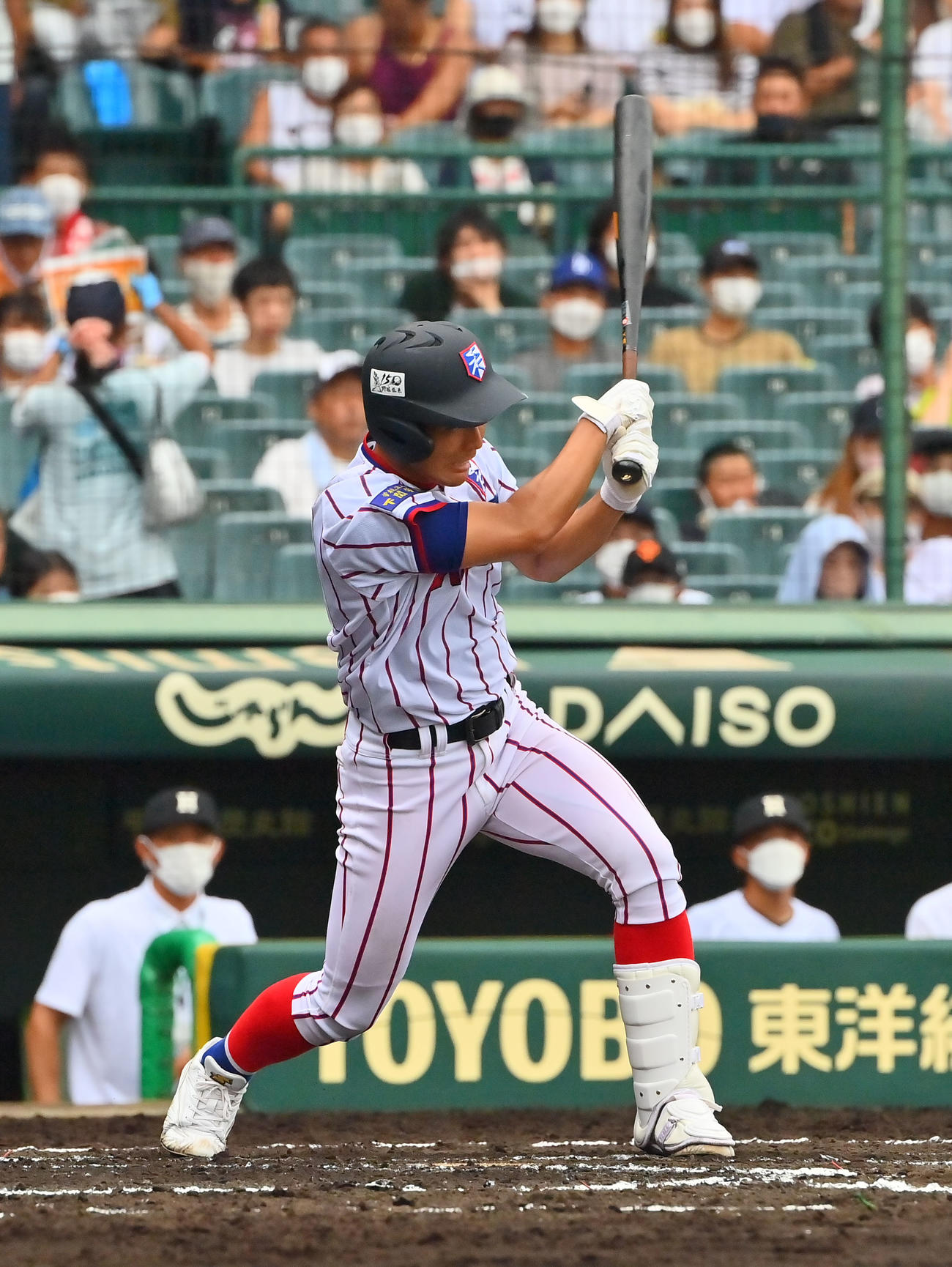 下関国際対浜田　7回表下関国際無死一、三塁、左前適時打を放つ奥山（撮影・和賀正仁）