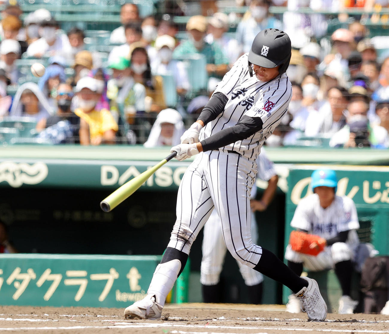 国学院栃木対九州学院　6回裏九州学院2死二塁、中飛に倒れる村上慶（撮影・野上伸悟）