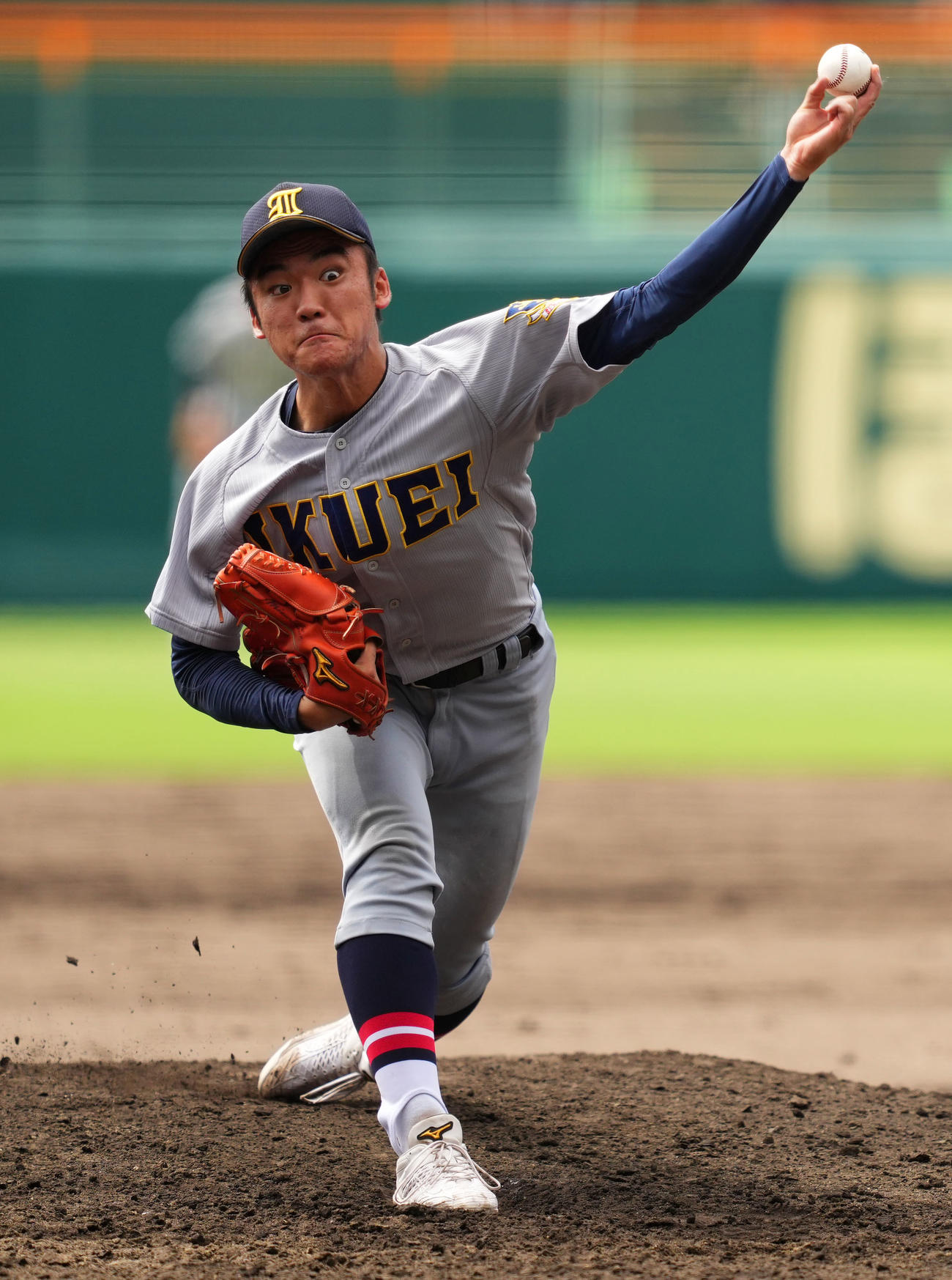 愛工大名電対仙台育英　力投する仙台育英・古川（撮影・横山健太）