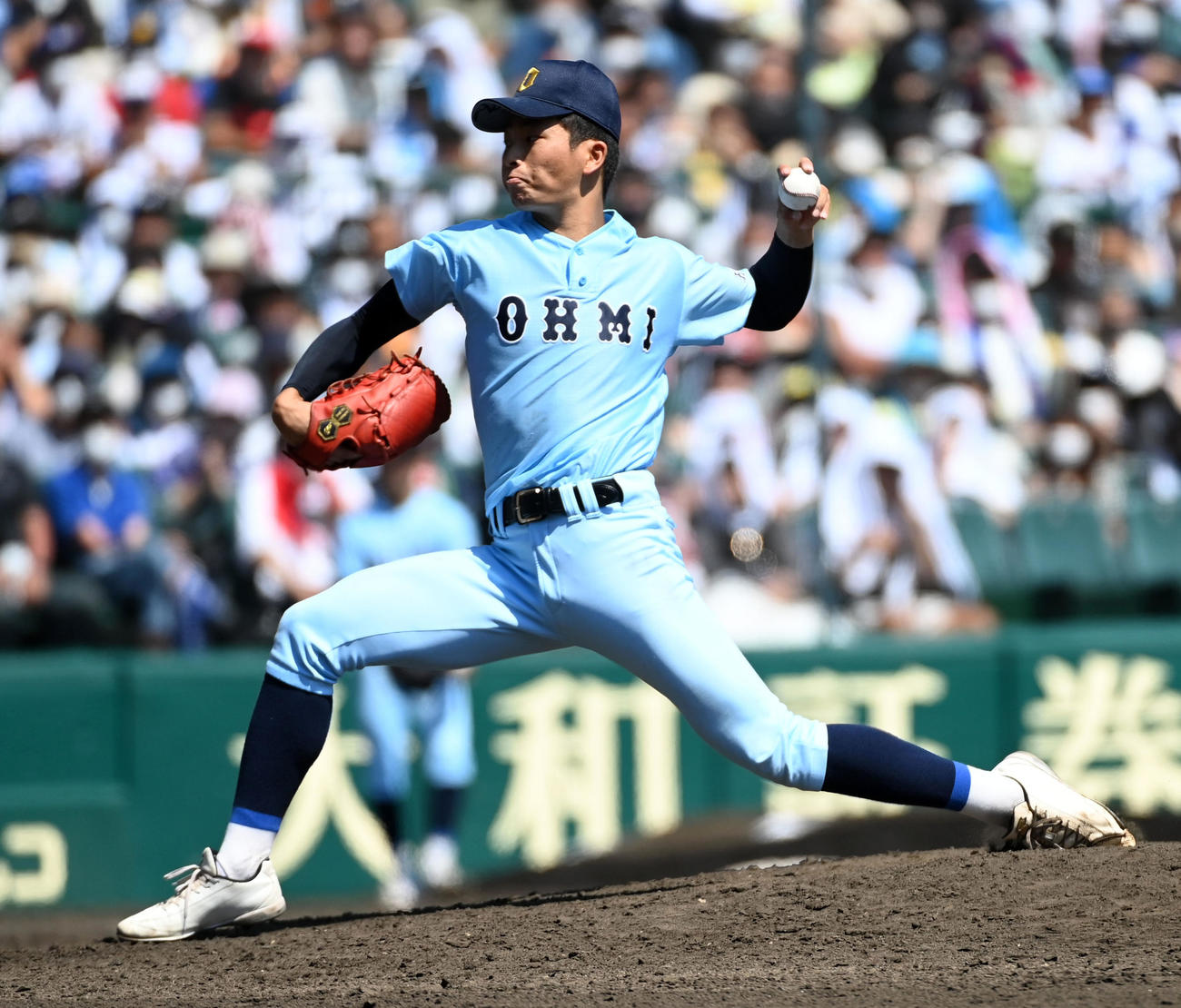 甲子園 近江のピンチ救った２番手の星野世那 やっと助けられた エース山田陽翔と歓喜の抱擁 高校野球夏の甲子園 日刊スポーツ