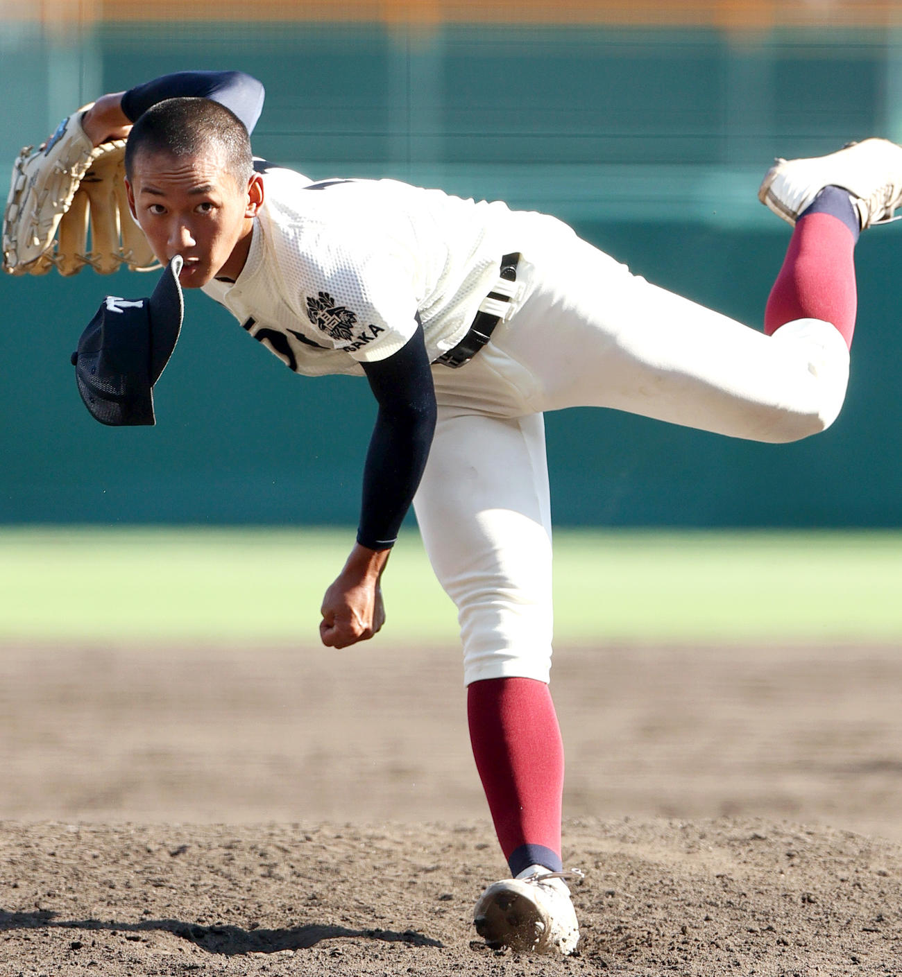 高松商対近江　力投する大阪桐蔭の前田（撮影・上山淳一）