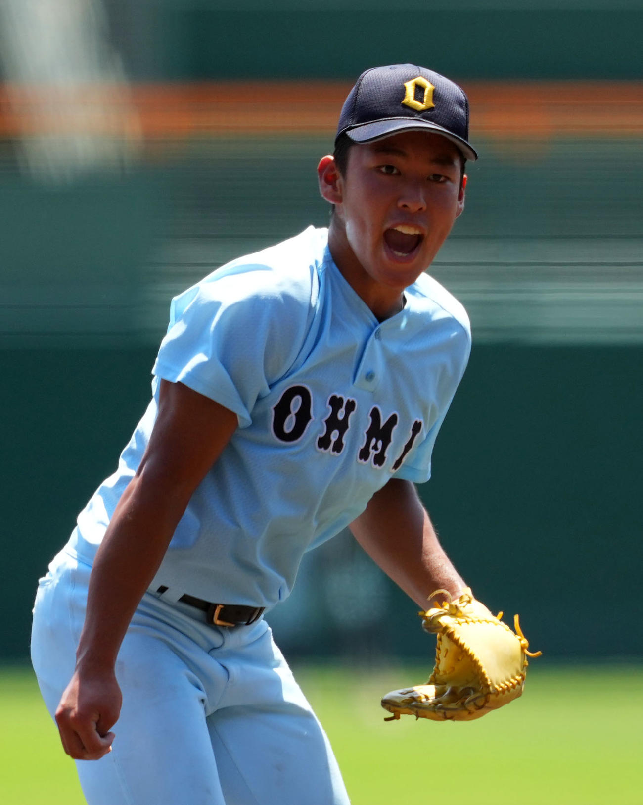 高松商対近江　5回表高松商無死一塁、大坪を三振に仕留めほえる山田（2022年8月18日撮影）