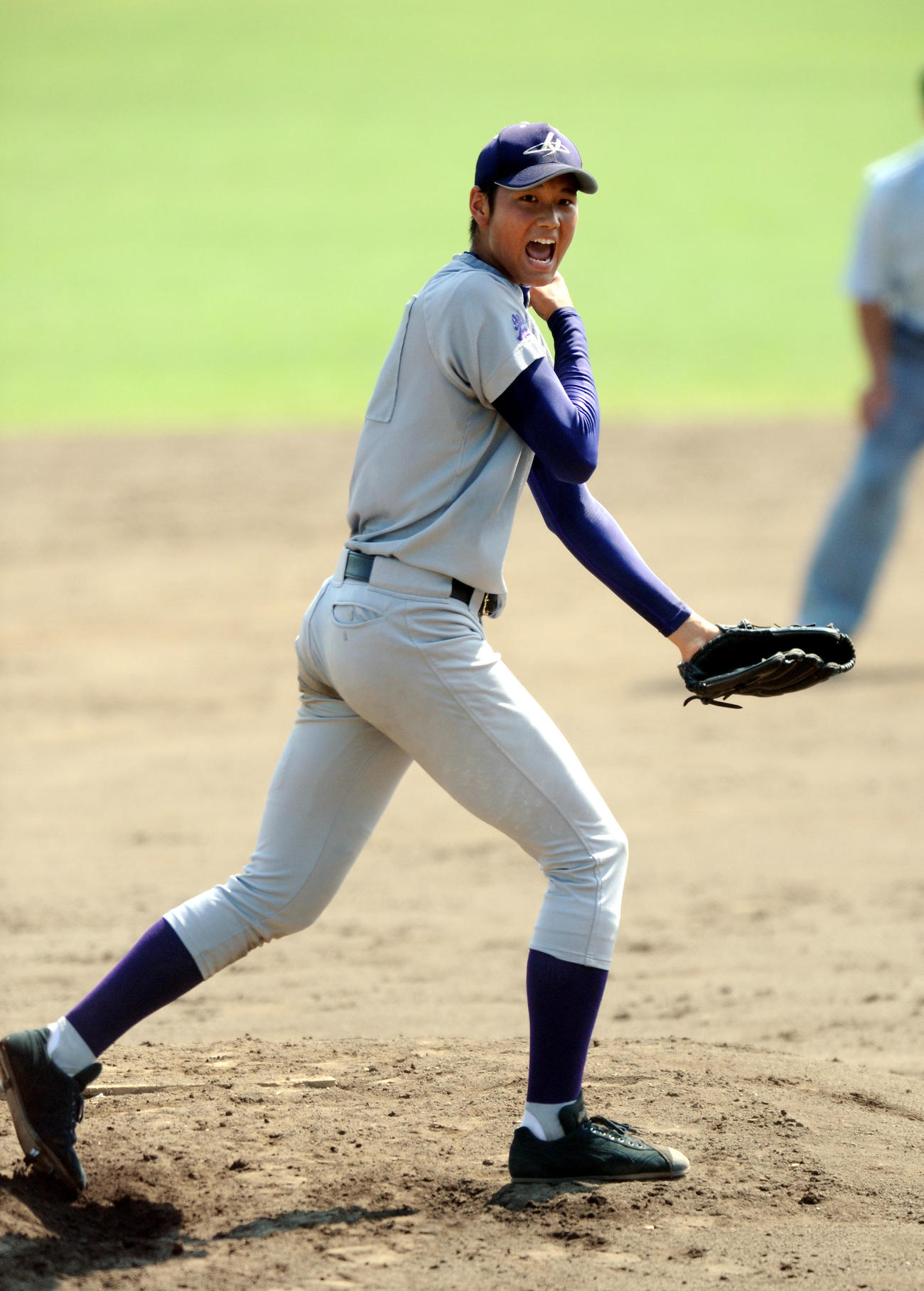 高校野球岩手県大会　一関学院対花巻東　6回表一関学院2死二、三塁、花巻東の大谷翔平は160キロの直球で三振に仕留め、雄たけびを上げながらグラブをたたいてガッツポーズをつくった（2012年7月19日）