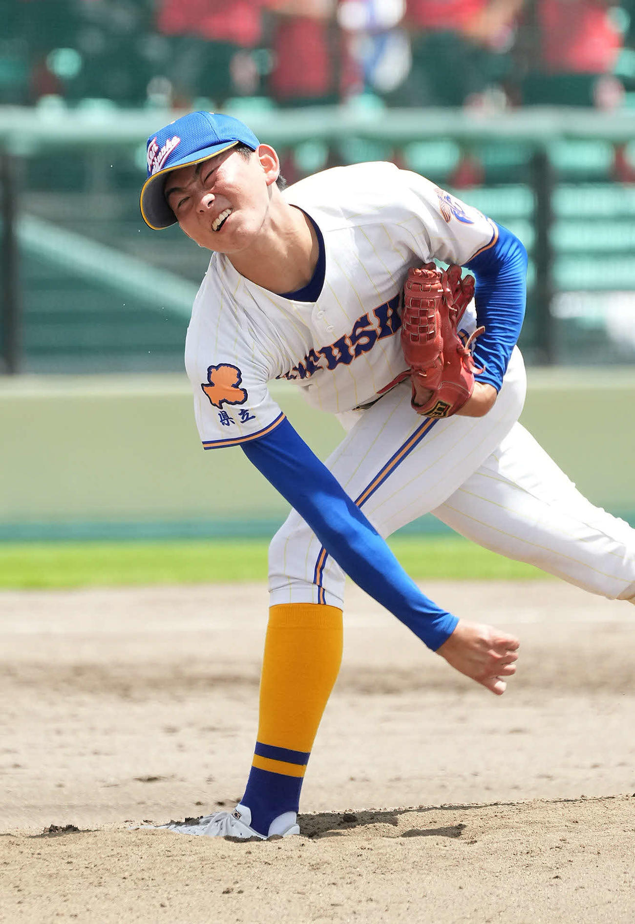 7月28日、岐阜大会決勝で力投する県岐阜商の小西彩翔投手