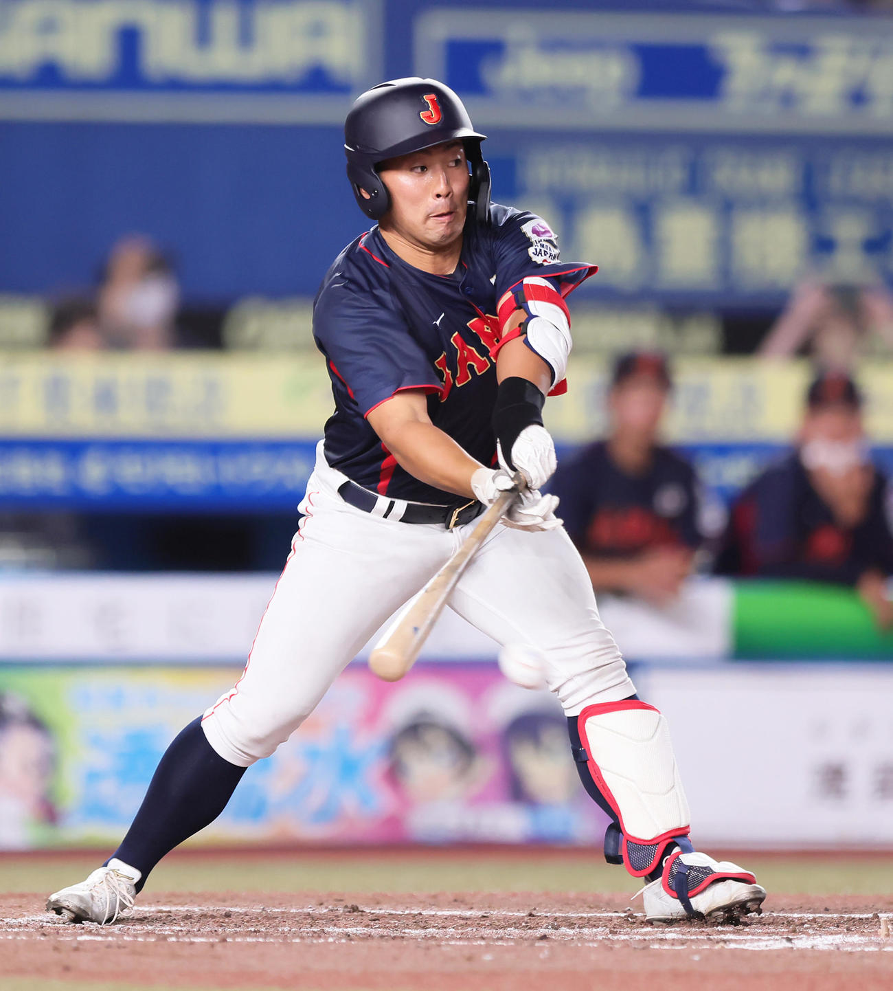 高校日本代表対大学日本代表　5回表高校日本代表無死一、二塁、浅野は二併殺打に倒れる（撮影・足立雅史）