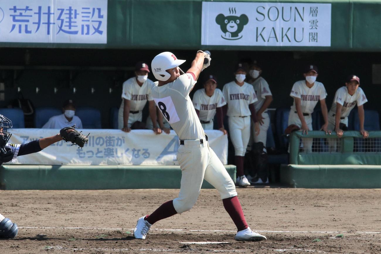 3安打2打点を挙げた旭川大高の日光（撮影・石井翔太）