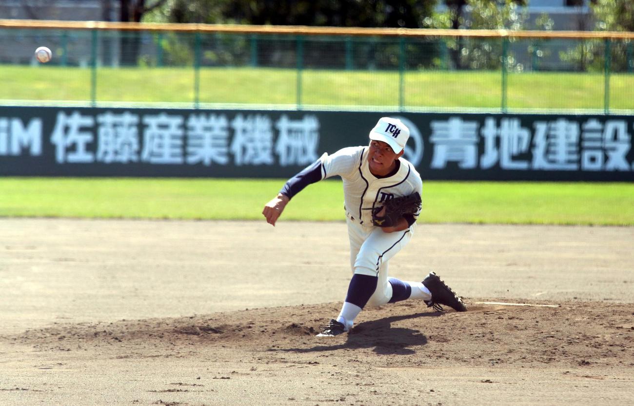 6回1失点と好投した苫小牧中央の斎藤陸（撮影・永野高輔）