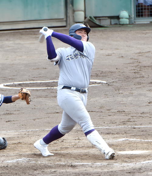 花巻東5回コールド8強 佐々木麟太郎は3打数2安打1打点で打線を