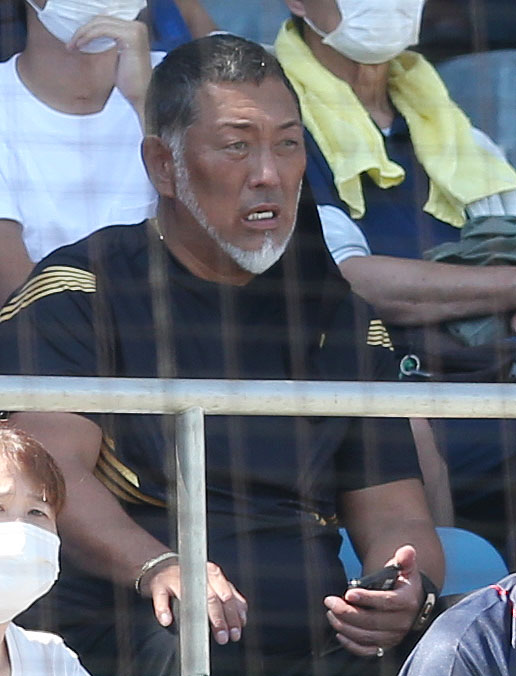 慶応対日大藤沢　次男勝児の応援に来た清原和博氏（撮影・宮地輝）