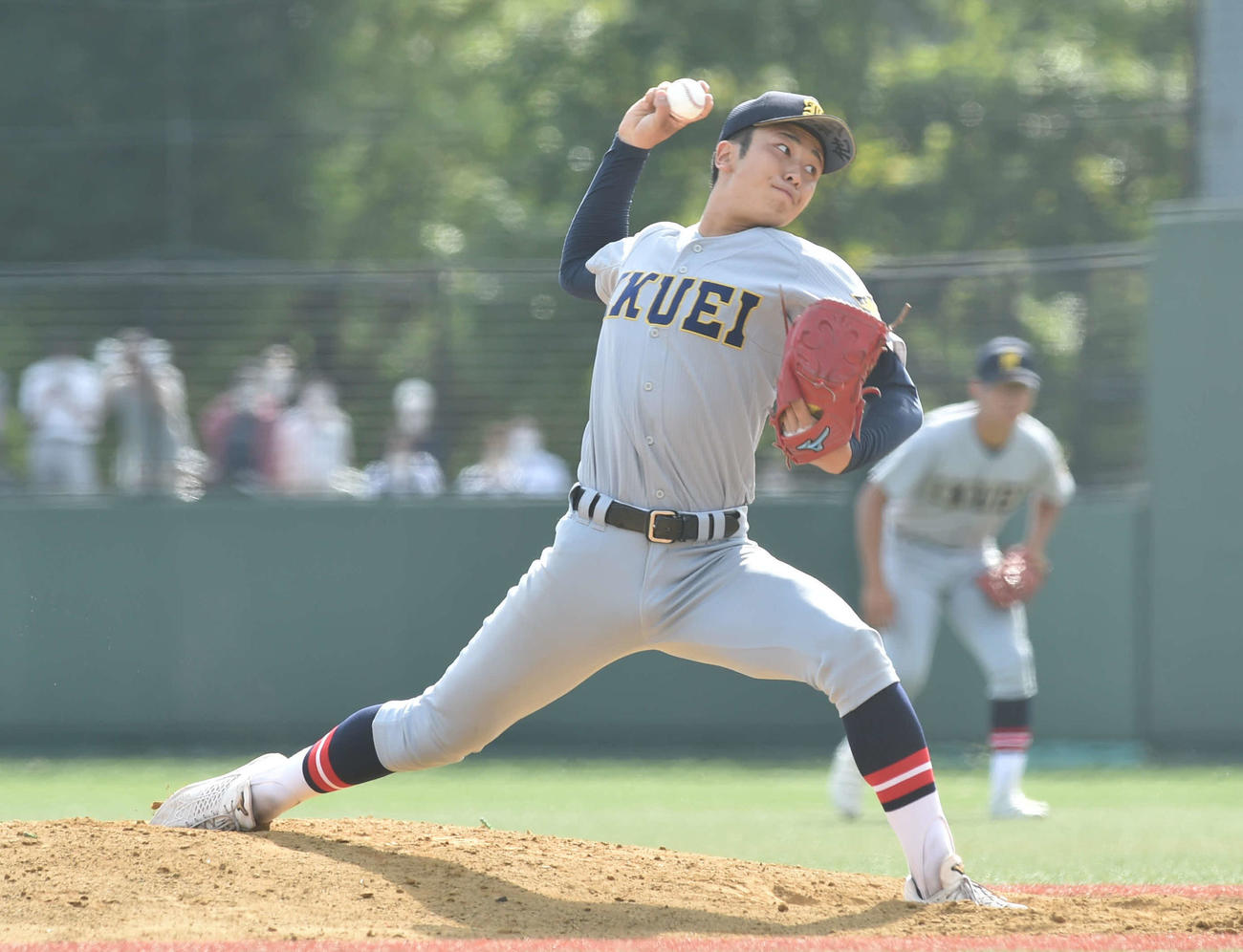 仙台育英対東北　力投する仙台育英・高橋（撮影・相沢孔志）