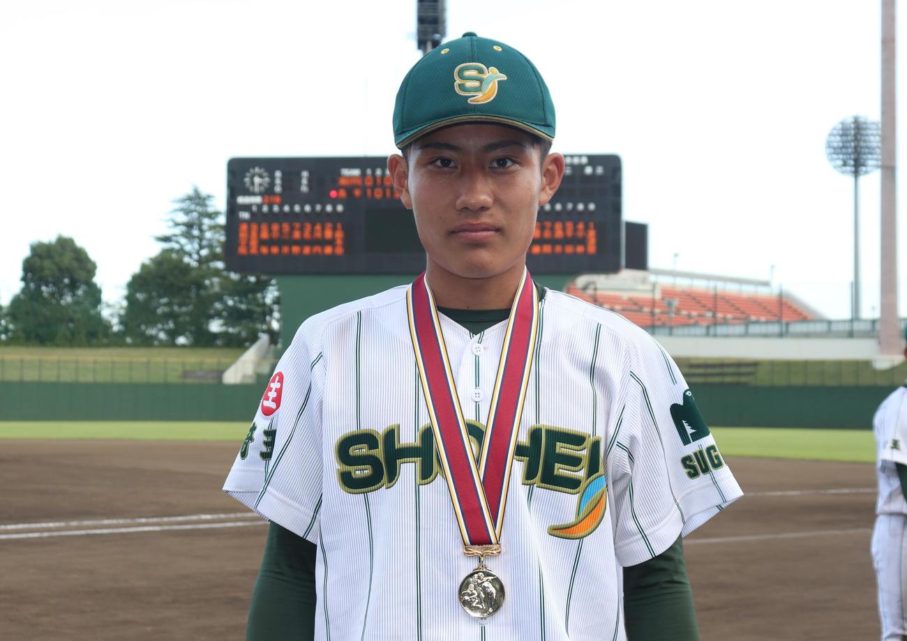 浦和学院対昌平　優勝を決めた昌平・斎藤陽貴主将（撮影・阿部泰斉）