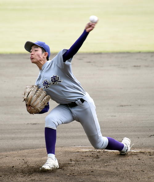 鶴岡東対花巻東 先発した花巻東・葛西(撮影・山田愛斗)