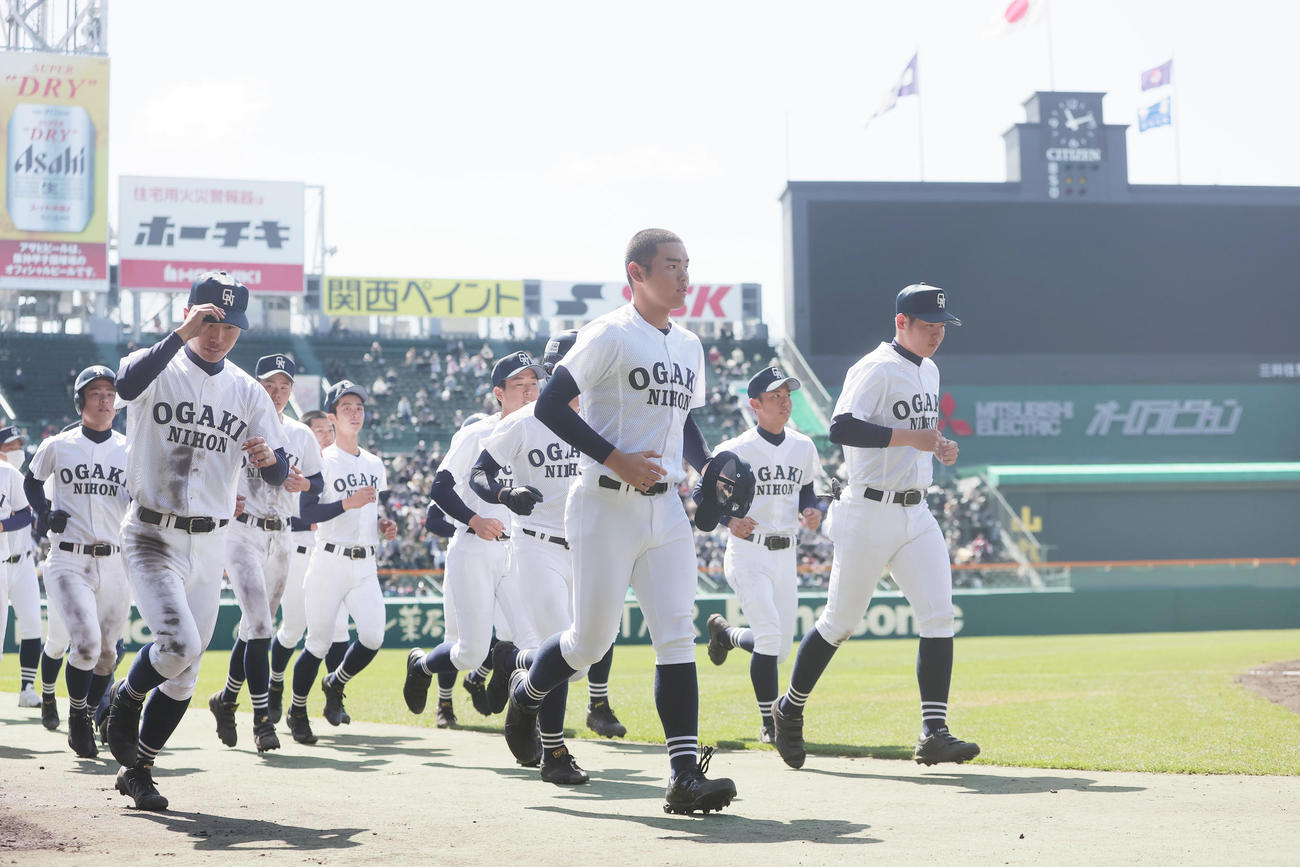 大垣日大の選手ら（2022年3月27日撮影）