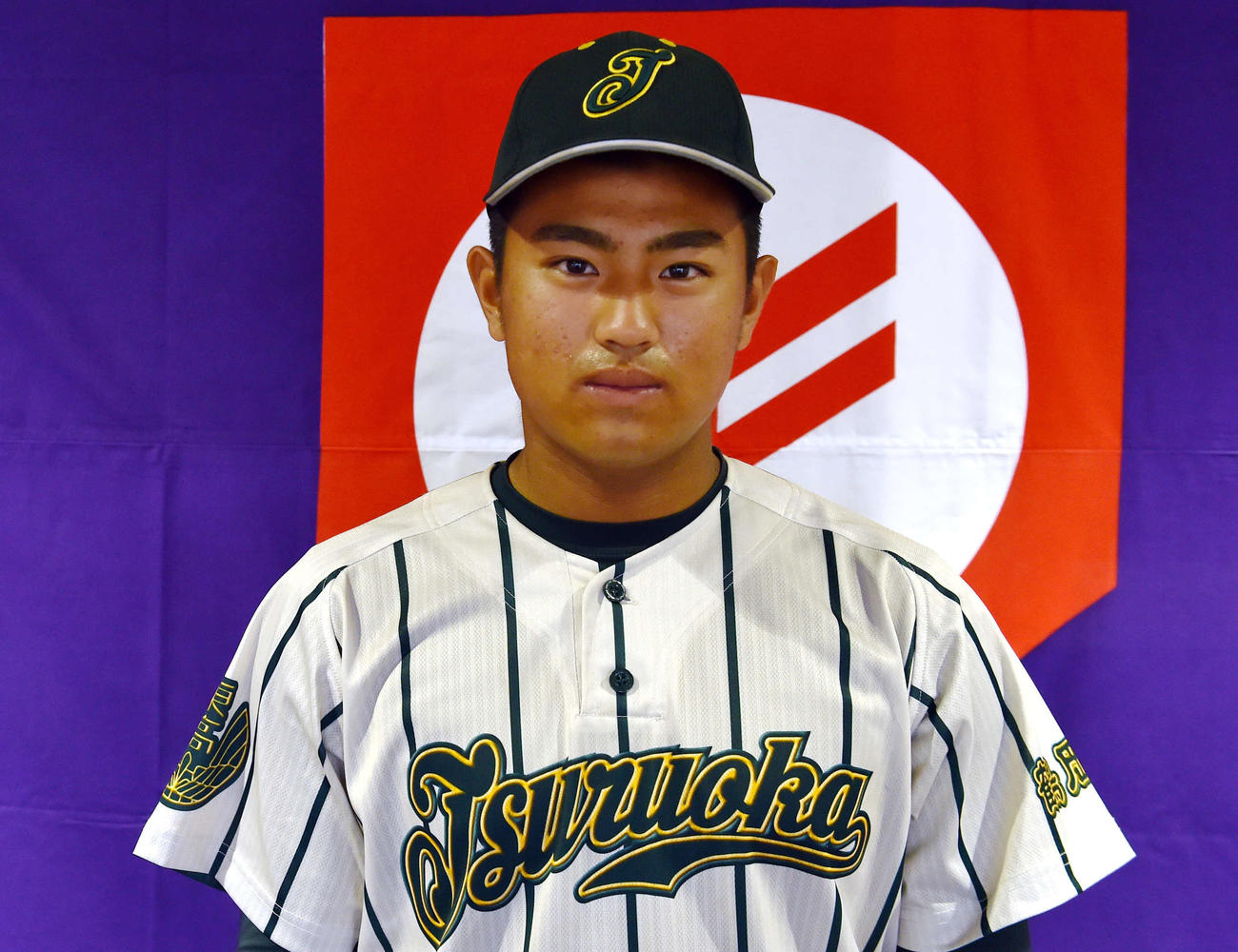 鶴岡東・高橋主将