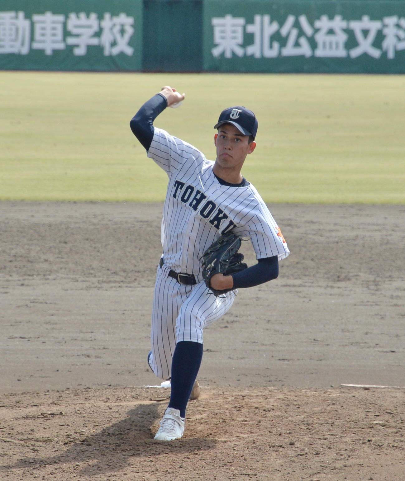 仙台育英対東北　東北の2番手はハッブス（撮影・濱本神威）