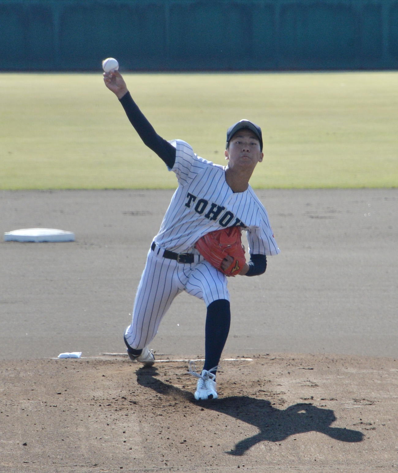 仙台育英対東北　東北の先発は根岸（撮影・濱本神威）