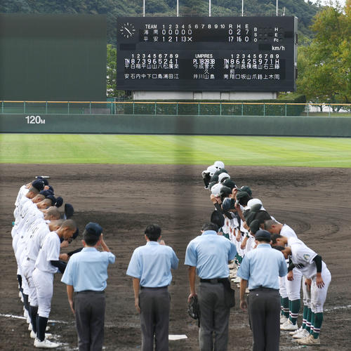 海南対龍谷大平安　龍谷大平安が5回コールドで初戦突破（撮影・滝沢美穂子）