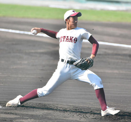 履正社対瀬田工　瀬田工先発の吉田（撮影・清水貴仁）