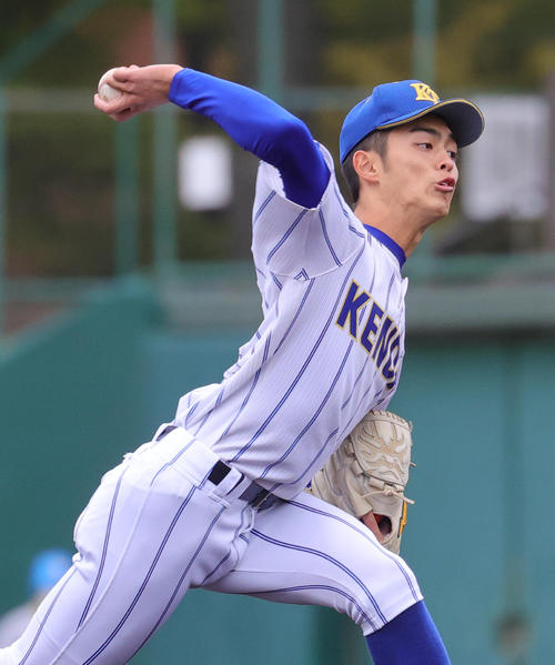 高崎健康福祉大高崎対横浜　高崎健康福祉大高崎先発の小玉（撮影・野上伸悟）