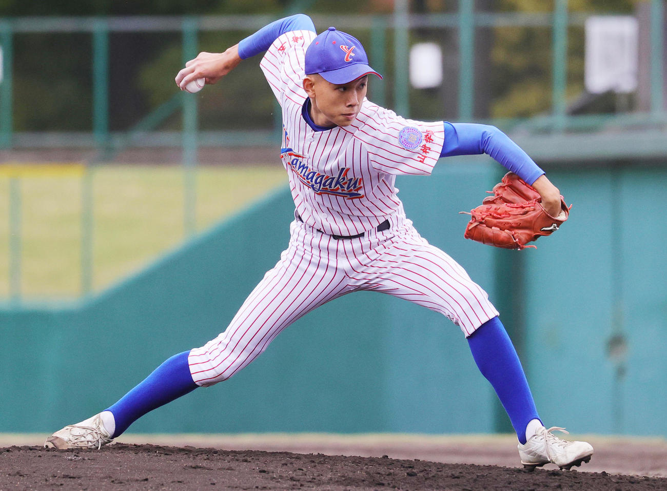 山梨学院対山村学園　山村学園先発の鹿島（撮影・野上伸悟）