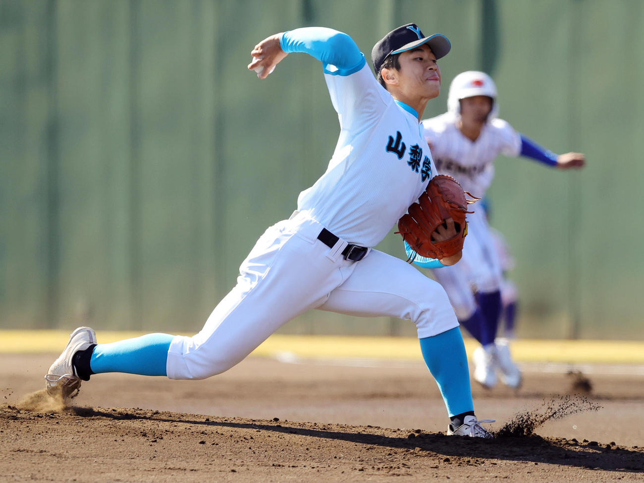 高崎健康福祉大高崎対山梨学院　山梨学院先発の林（撮影・野上伸悟）