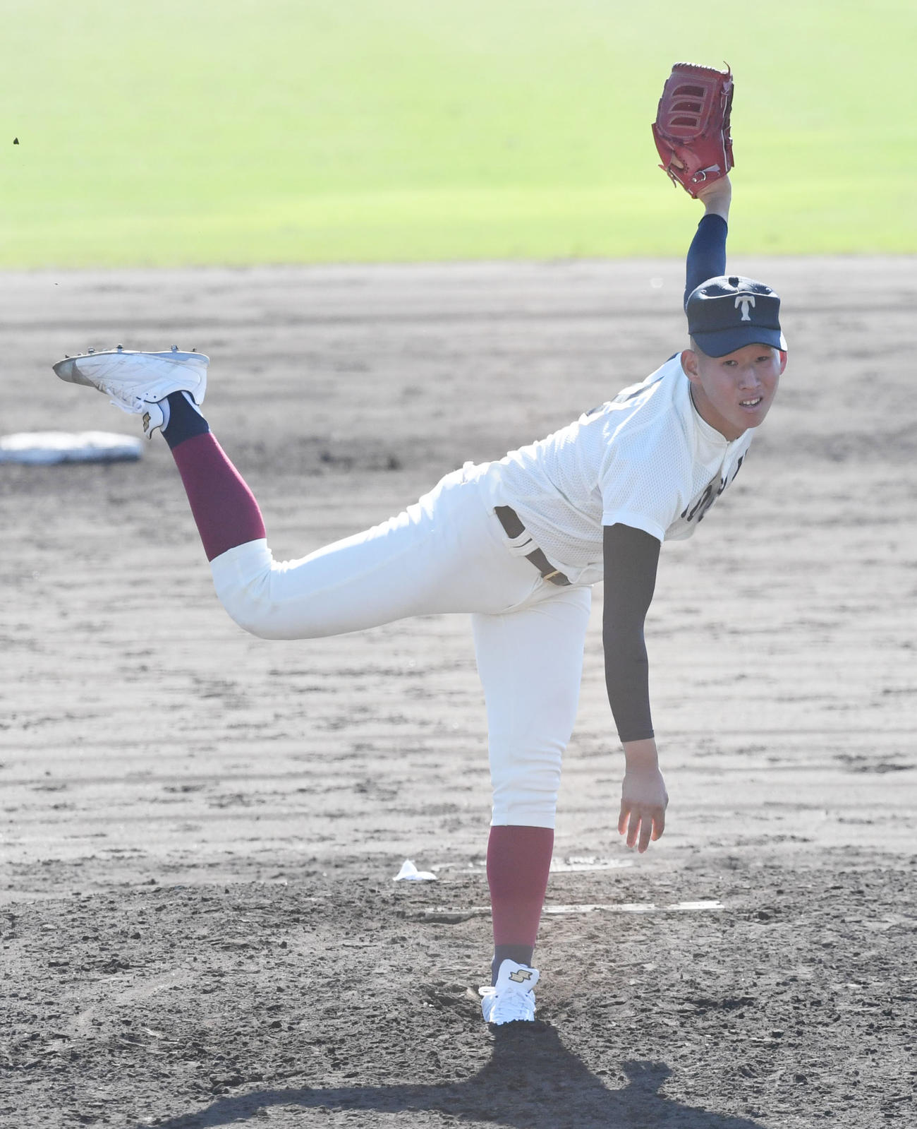 大阪桐蔭対龍谷大平安　大阪桐蔭5番手南恒（撮影・滝沢美穂子）