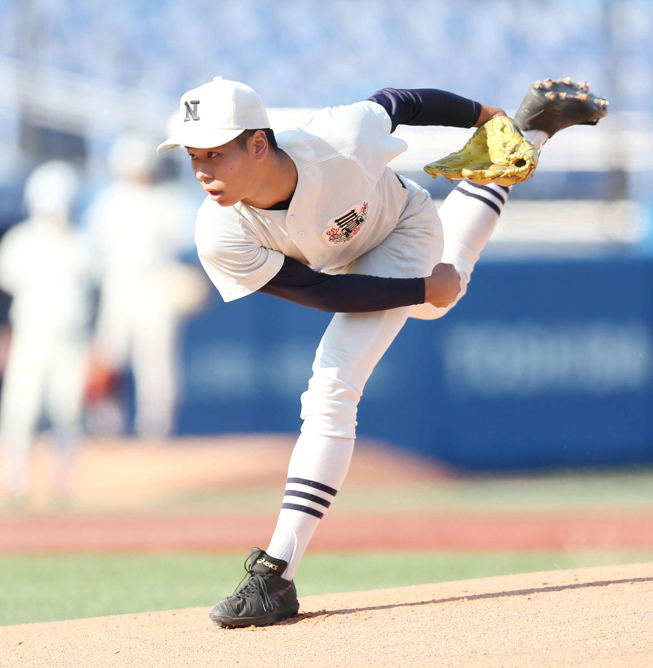 東海大菅生対日大三　力投する日大三先発の安田（撮影・宮地輝）