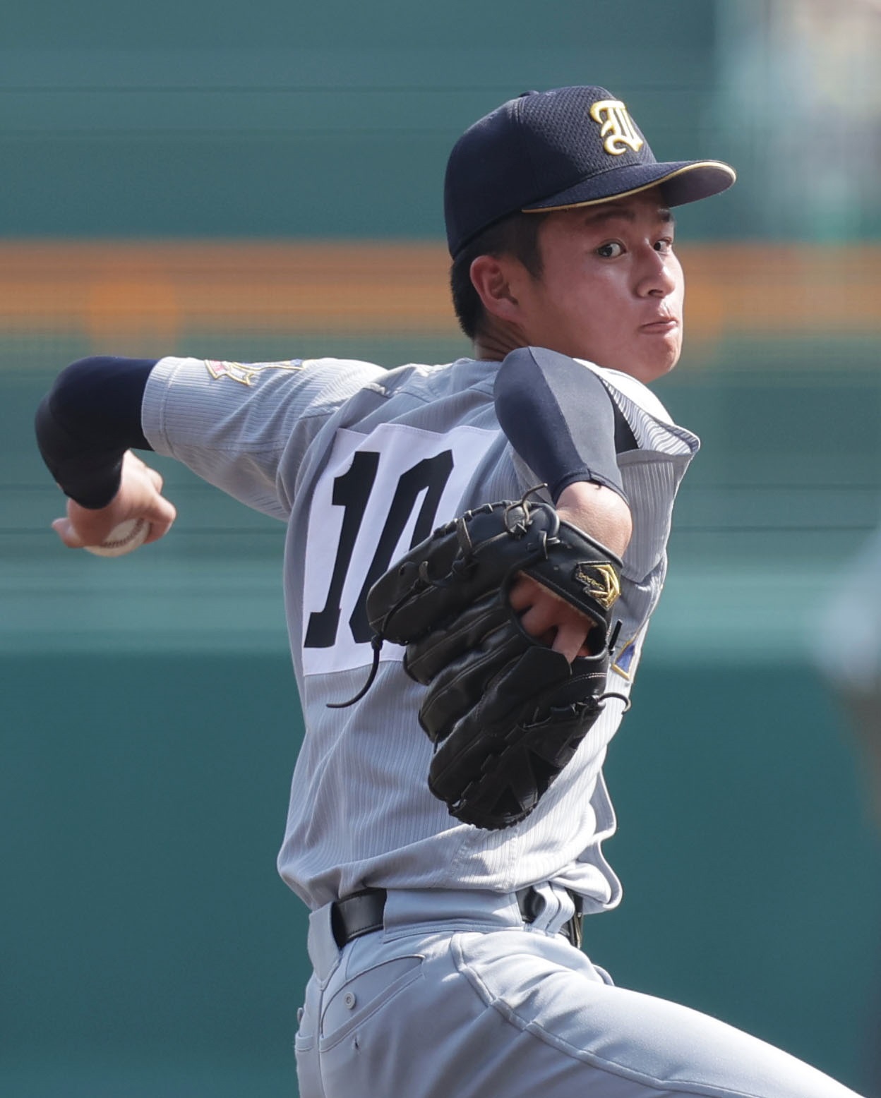 夏の甲子園決勝、下関国際戦で好投した斎藤蓉