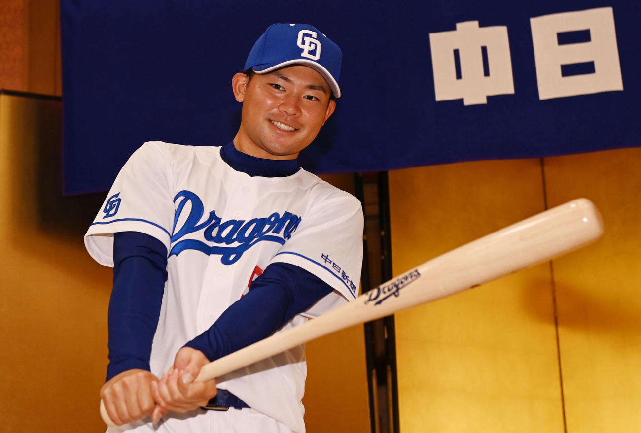 中日2位・村松開人（2022年12月1日撮影）