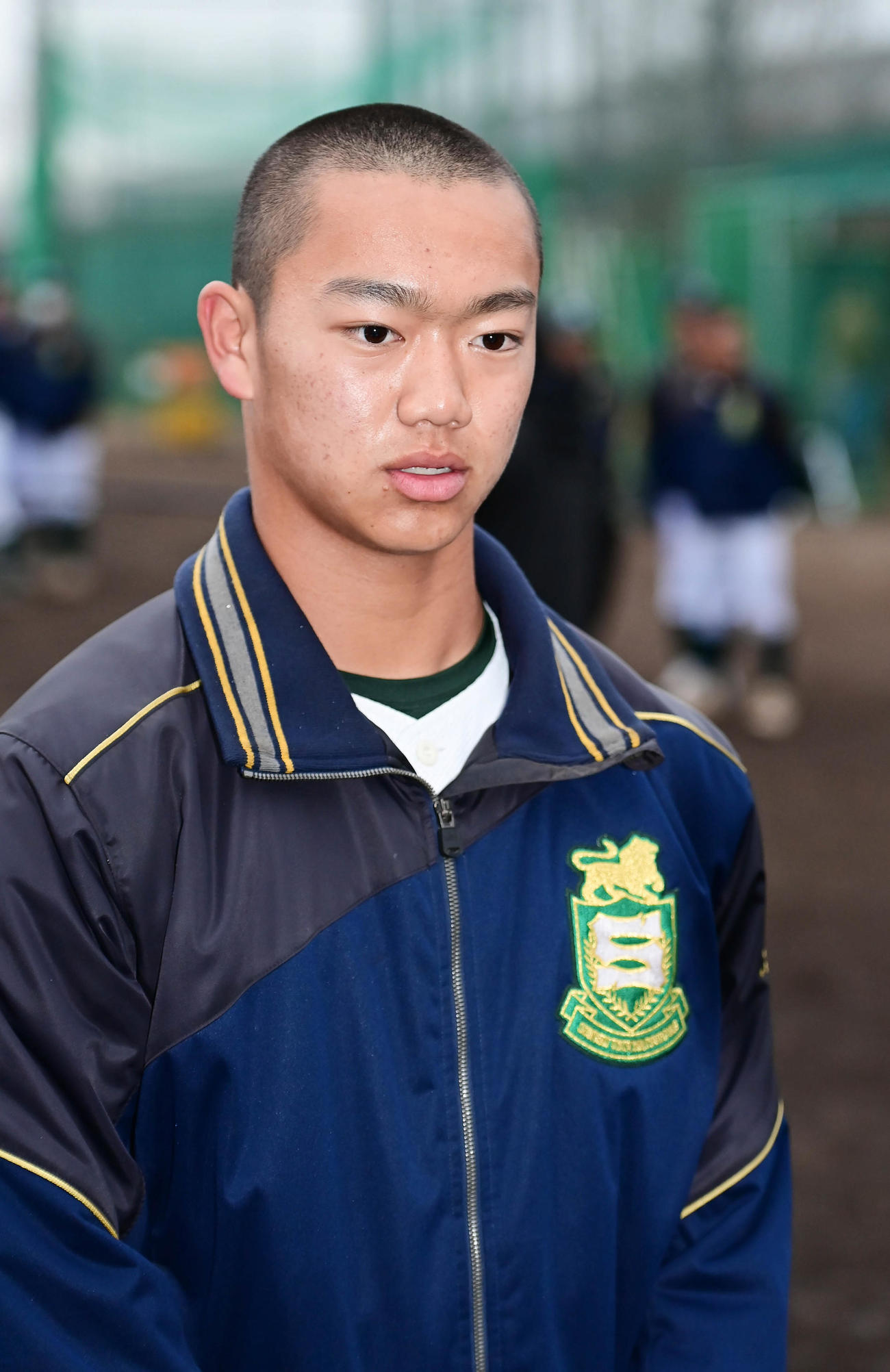 センバツ出場が決まり取材に臨む専大松戸・平野（撮影・小沢裕）