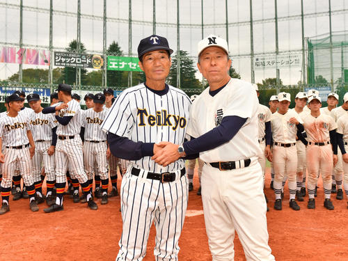 退任の日大三・小倉全由監督「ざまあみやがれ」忘れ得ぬ85年夏 夫婦の