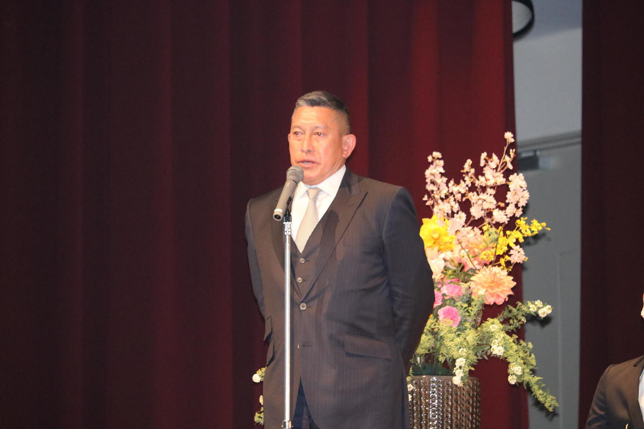 龍谷大平安のセンバツ出場壮行会で主将の山口翔梧内野手（3年）が決意を語る（撮影・林亮佑）