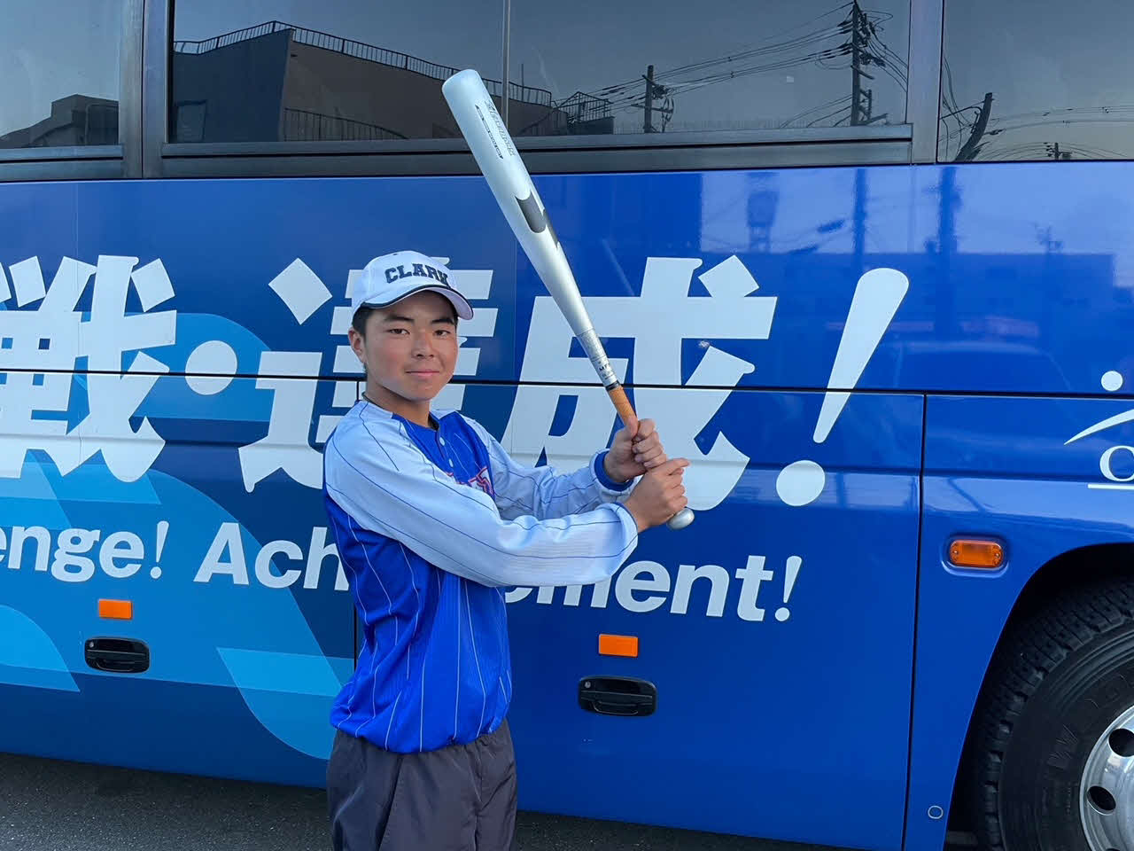 練習試合でサヨナラ打を放ったクラーク・高橋（学校提供）