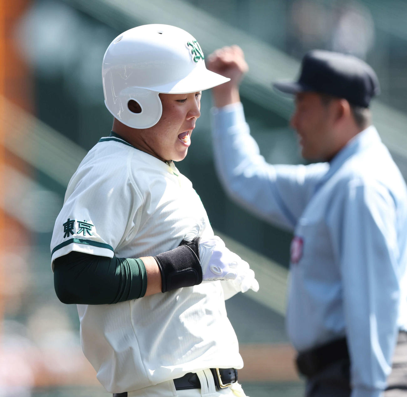 広陵対二松学舎大付　1回裏二松学舎大付2死、遊ゴロに倒れる片井（撮影・宮地輝）