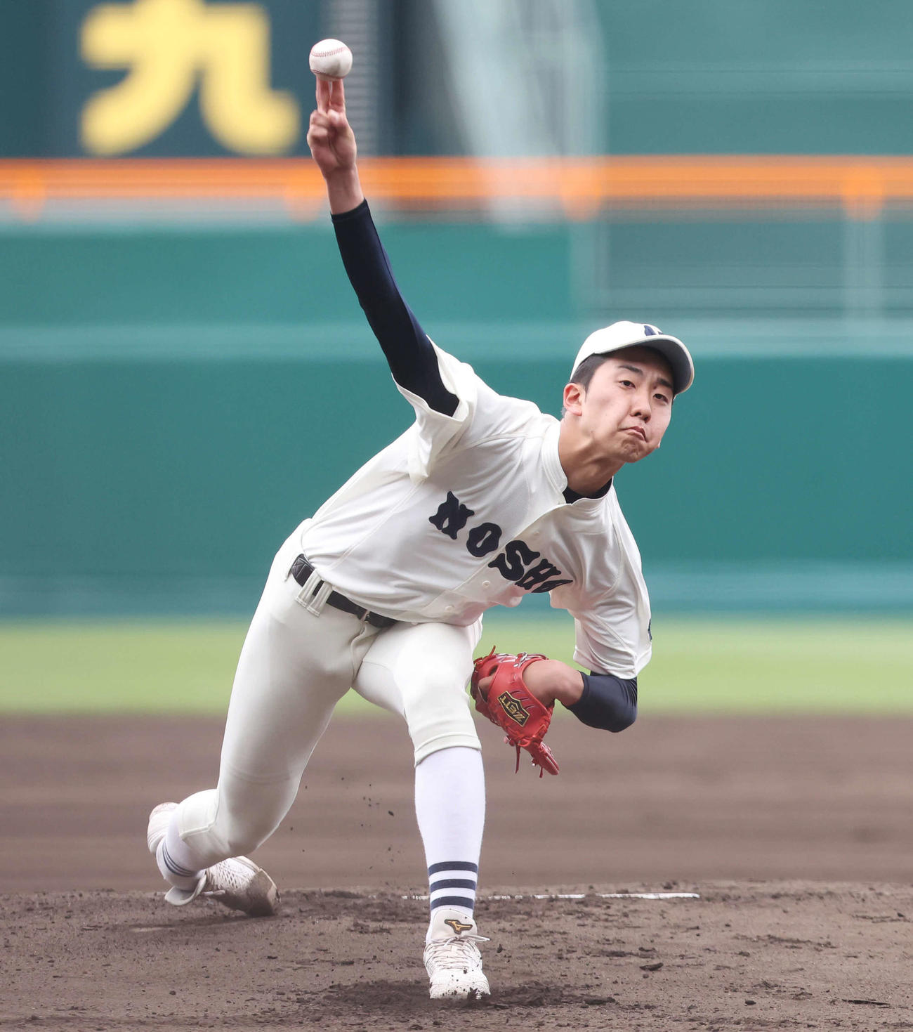 石橋対能代松陽　力投する能代松陽先発の森岡（撮影・宮地輝）