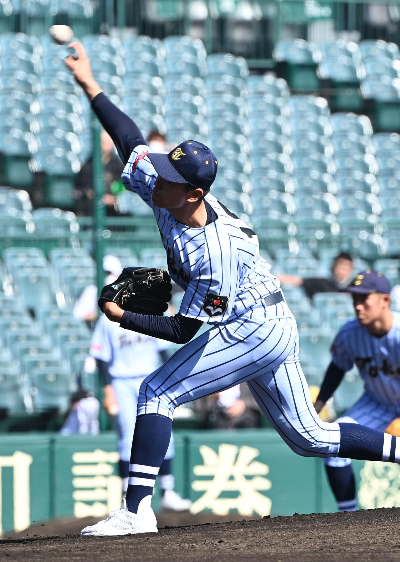 城東対東海大菅生　先発する東海大菅生・宮本（撮影・和賀正仁）