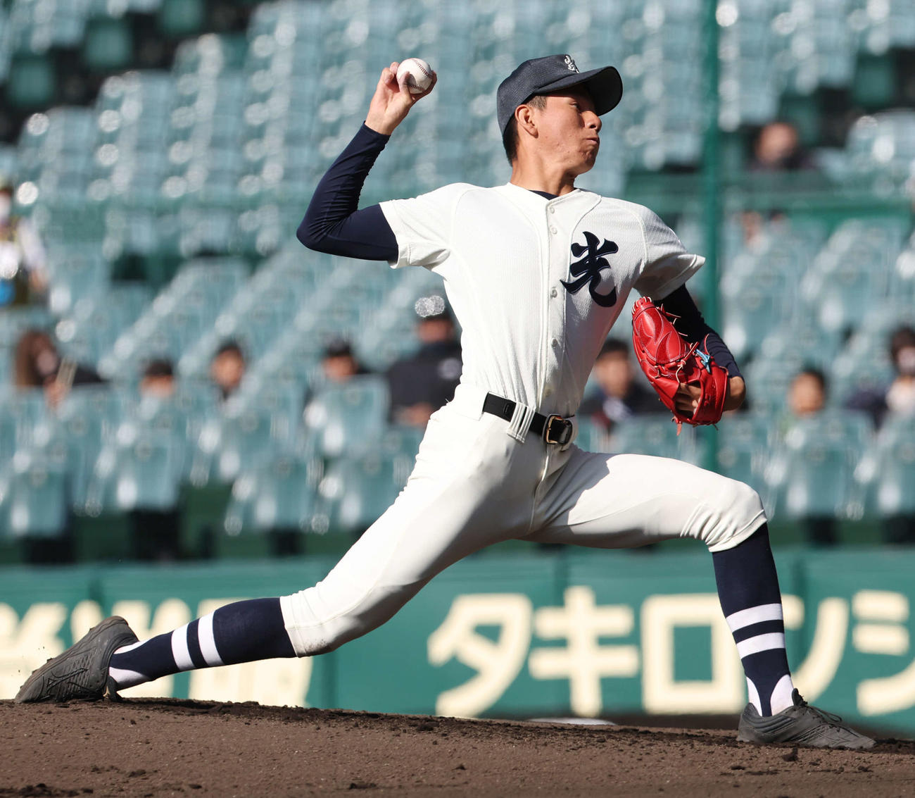 光対彦根総合　力投する光先発の升田（撮影・宮地輝）