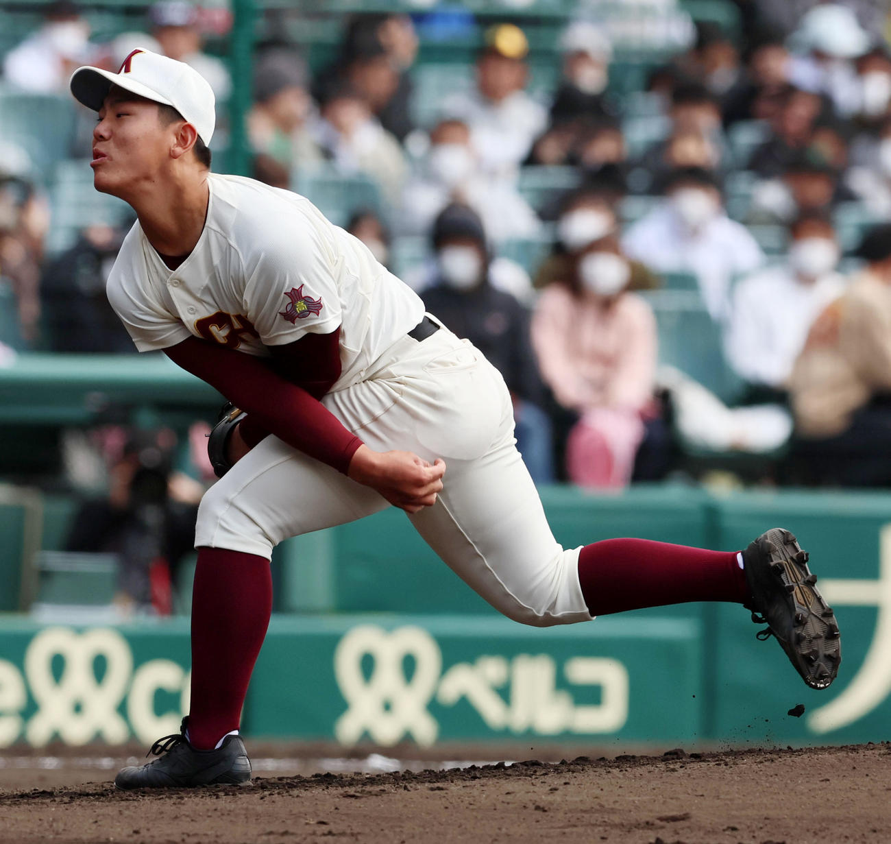 高知対専大松戸　専大松戸戦に先発する西村真（撮影・加藤哉）
