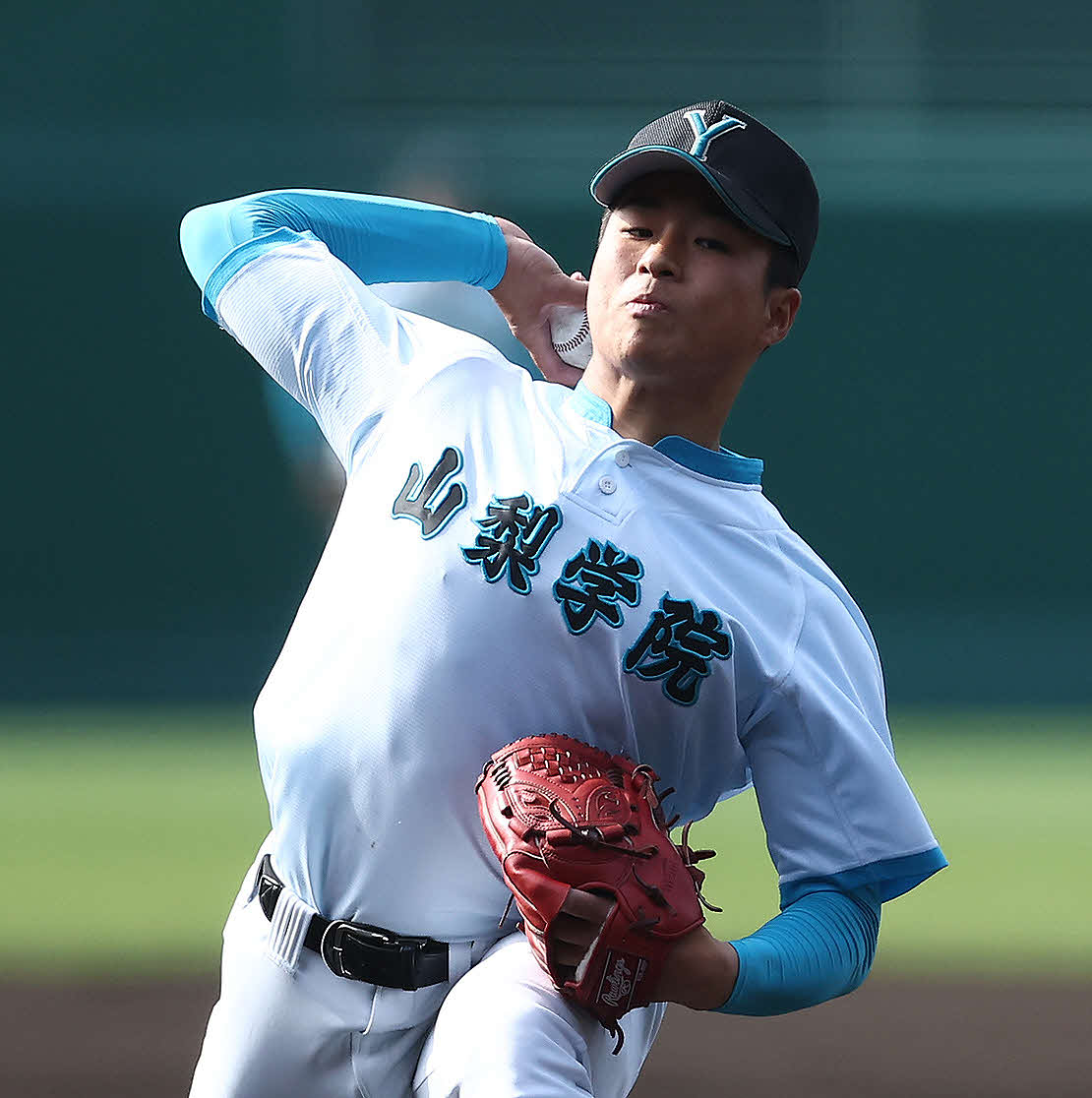 光対山梨学院　　先発で力投する山梨学院・林（撮影・河田真司）