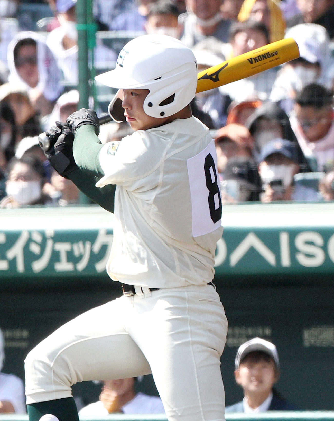 東邦対報徳学園　2回裏報徳学園2死満塁、岩本は先制の右前適時打を放つ（撮影・上山淳一）