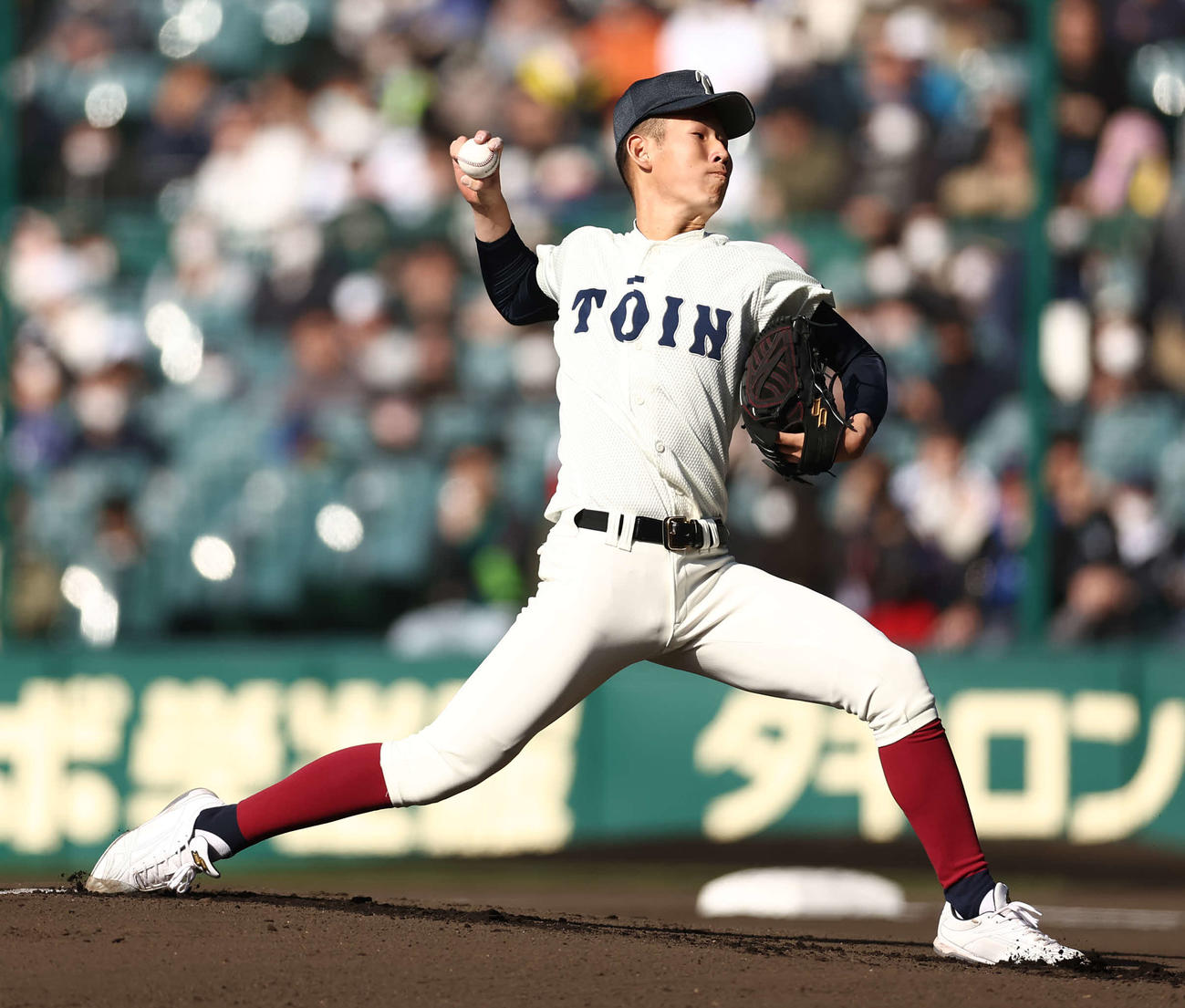 能代松陽対大阪桐蔭　先発で力投する大阪桐蔭・南恒（撮影・河田真司）