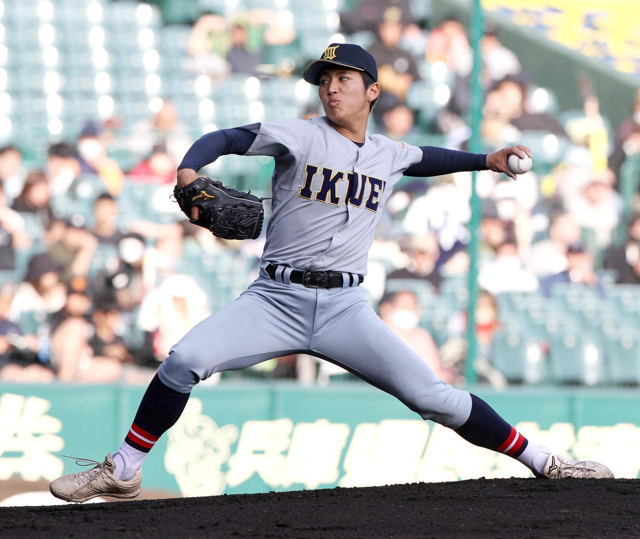 仙台育英対報徳学園　仙台育英先発の仁田（撮影・上山淳一）