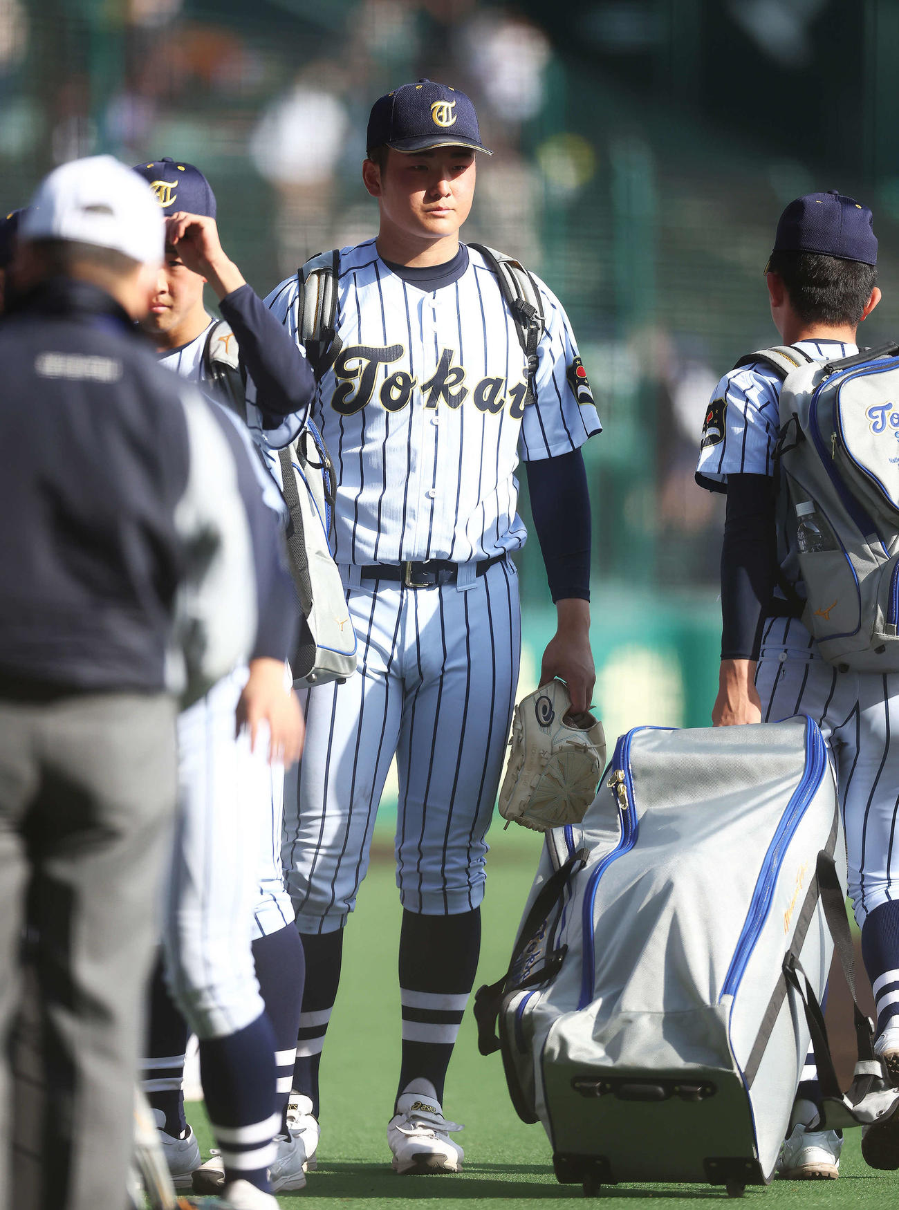 東海大菅生対大阪桐蔭　大阪桐蔭に敗れ、浮かない表情を見せる日当（撮影・河田真司）
