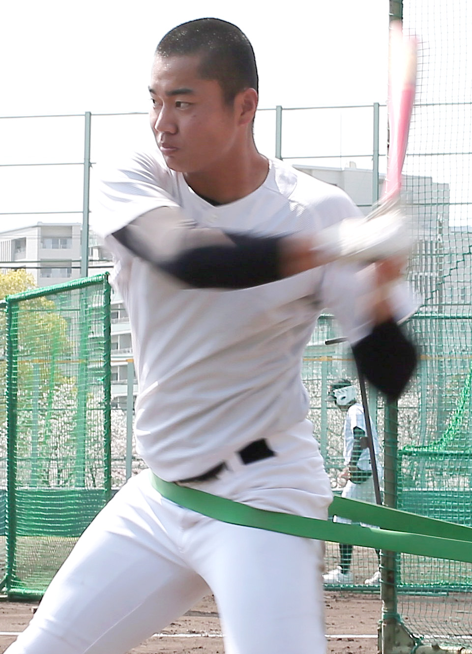 打撃練習に励む広陵の真鍋（撮影・上山淳一）